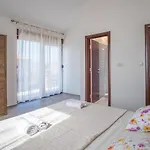 Villa Dijana East